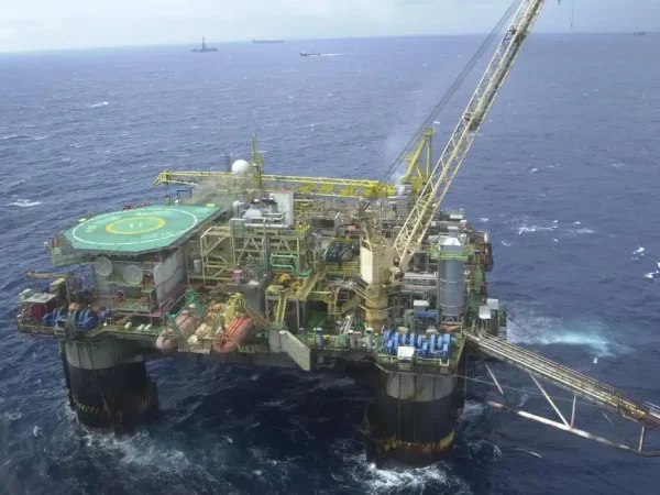 plataforma_de_petroleo.jpg