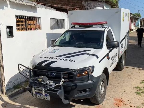 Mulher mata marido a facadas no Centro de João Pessoa — Foto: Reprodução/TV Cabo Branco