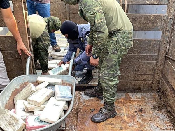 O recorde atual foi anotado em 2019, quando registrou-se a apreensão de 104 toneladas de cocaína. — Foto: Reprodução