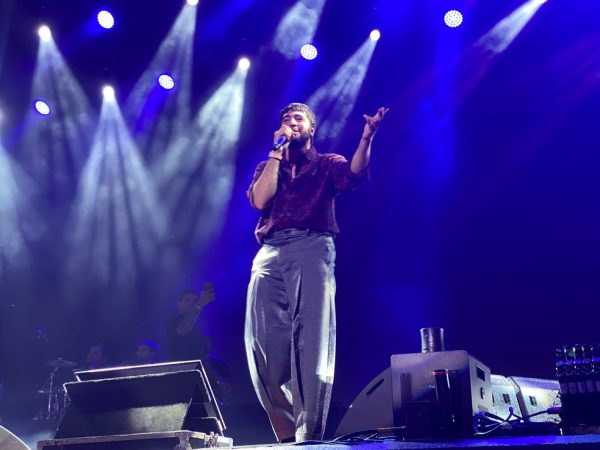 Nattan se apresentou no São João de Campina Grande nesta sexta-feira (26) — Foto: Maria Eduarda Batista/g1