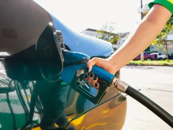 Preço dos combustíveis varia até 30% em postos de Natal, aponta Procon — Foto: Getty Images via BBC