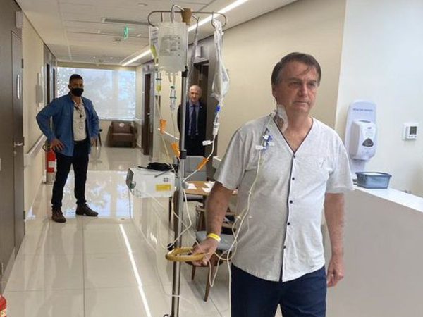 Bolsonaro está internado no Hospital Vila Nova Star, em São Paulo — Foto: Reprodução/Twitter