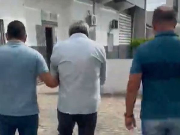 Homem é preso após ser condenado por desvio de R$ 2 milhões do INSS — Foto: TV Cabo Branco/Reprodução
