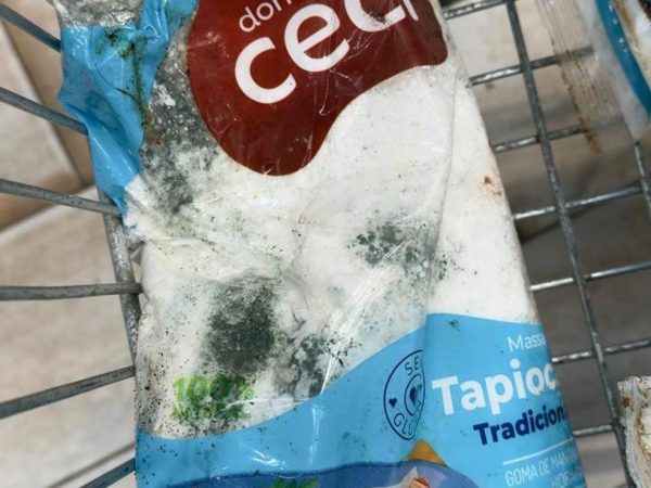 Alimentos apreendidos em supermercado do Altiplano — Foto: Assessoria Procon-JP