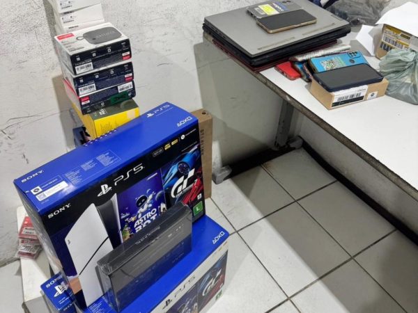 Polícia frustra assalto com reféns em loja de eletrodomésticos na Zona Norte de Natal — Foto: Reprodução/PMRN