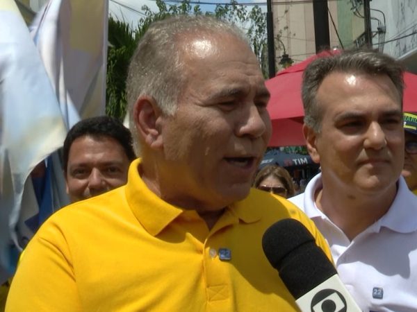 Marcelo Queiroga cumpriu agenda no comércio da região central de João Pessoa — Foto: Reprodução/TV Cabo Branco