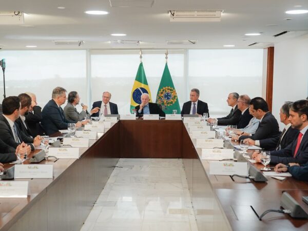 Brasília (DF), 14/03/2024, - O presidente Lula, durante reunião com vários executivos do setor automotivo e de biocombustíveis, no Palácio do Planalto. Foto: Rafa Neddermeyer/Agência Brasil