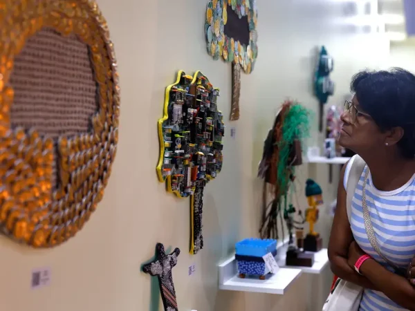 Rio de Janeiro (RJ), 09/04/2025 - Começa a Feira Rio Artes para capacitação e negócios em economia criativa, no Centro de Convenções Expomag, centro da cidade. Foto: Tânia Rêgo/Agência Brasil