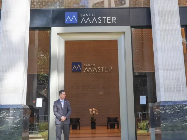 São Paulo (SP), 22/12/2025 - Retrospectiva 2025 - Foto feita em 19/11/2025 - Fachada do Banco Master na rua Elvira Ferraz em Itaim Bibi. Foto: Rovena Rosa/Agência Brasil