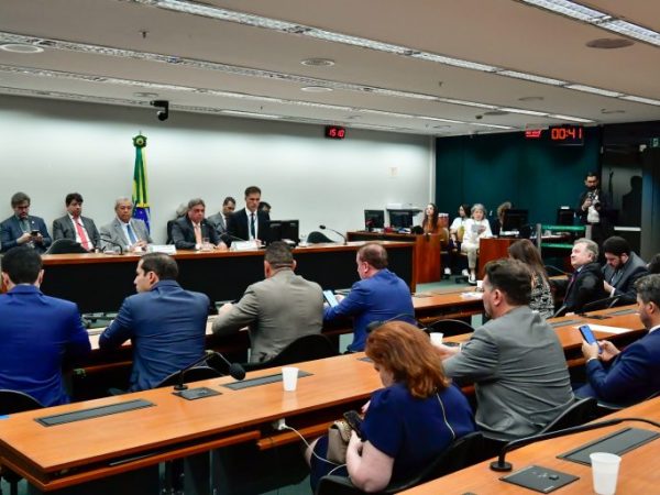 Comissão se reuniu nesta terça-feira - Waldemir Barreto/Agência Senado