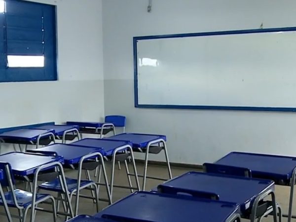 As aulas nas redes públicas e privadas estão suspensas desde 18 de março. — Foto: Reprodução/TV Anhanguera