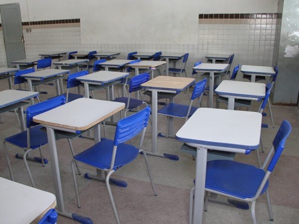 Lei garante prioridade nas matrículas da rede estadual para filhos de pais com deficiência ou idosos — Foto: Francisco França