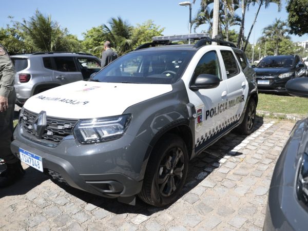 Carros blindados da polícia no RN — Foto: Sandro Menezes/governo do RN