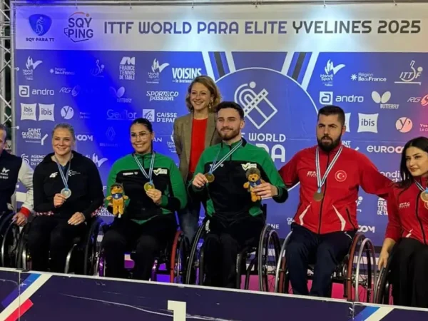 Yvelines, 30/10/2025 - Atletas paralímpicos medalhistas pelo ITTF World Para Elite em Tênis de Mesa. Foto: TMdoBrasil/X