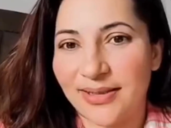 No vídeo, Cinthia denuncia que estava sendo perseguida e ameaçada, inclusive por pessoas ligadas à área policial. — Foto: Reprodução