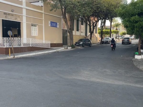 Criminosos usaram avenida para fugir — Foto: Reprodução/Inter TV Cabugi
