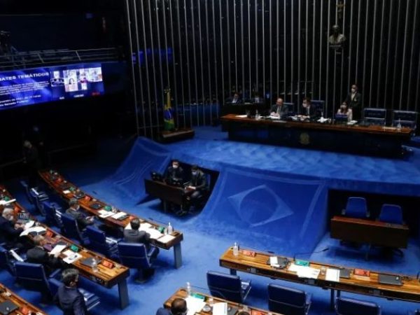 O Senado aprovou, por 63 votos a 11, o texto-base da PEC do Estouro. — Foto: Reprodução