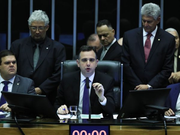Brasília (DF) 26/04/2023 Presidente do Congresso, Rodrigo Pacheco, fez a leitura do requerimento que pede a instalação da CPI mista para investigar as invasões ocorridas em 8 de janeiro Foto Lula Marques/ Agência Brasil.