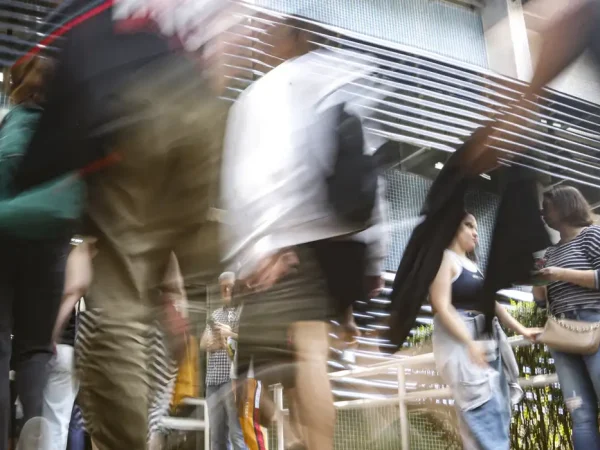 São Paulo (SP), 10/11/2024 - Estudantes  no segundo dia de provas do ENEM na UNIP Vergueiro em São Paulo. Foto: Paulo Pinto/Agência Brasil