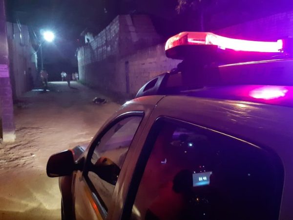 Eduardo Ribeiro, de 23 anos, foi morto com um tiro à queima roupa, na noite desta segunda-feira (25), na Zona Oeste de Natal — Foto: Sérgio Henrique Santos/Inter TV Cabugi
