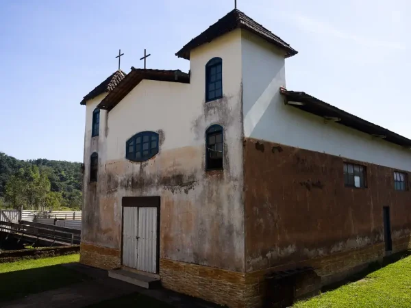 Comunidade de Paracatu, distrito de Mariana, atingida pelo rejeito após o desastre do rompimento da barragem de Fundão, em Mariana.