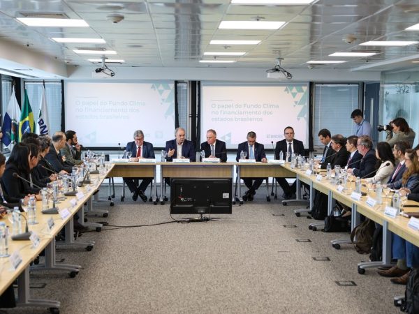 Rio de Janeiro (RJ), 10/07/2024 – Reunião de apresentação do Fundo Clima do Banco Nacional de Desenvolvimento Econômico e Social  (BNDES) a governadores do Consórcio Brasil Verde, na instituição, no centro do Rio de Janeiro. Foto: Tomaz Silva/Agência Brasil