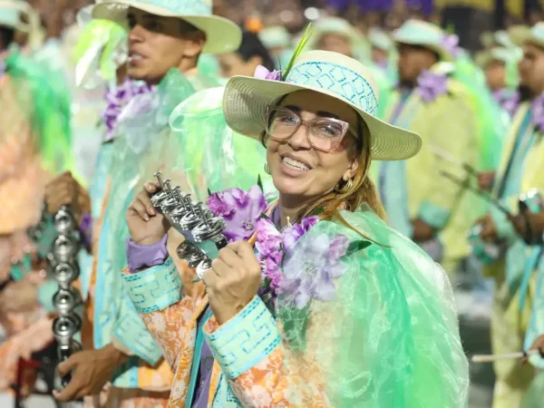 Rio de Janeiro (RJ), 05/03/2025 – Acadêmicos do Grande Rio desfila no terceiro dia de carnaval do grupo Especial na Marquês de Sapucaí, na região central do Rio de Janeiro. Foto: Tomaz Silva/Agência Brasil