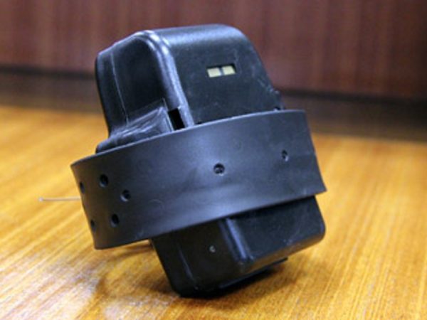 Tornozeleira eletrônica. — Foto: Reprodução/site TJES