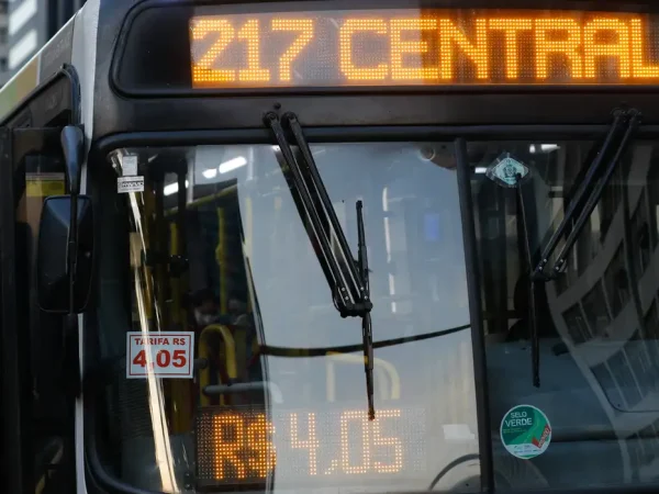 Ônibus do sistema público de transportes