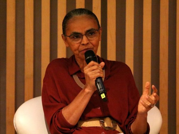 Rio de Janeiro (RJ), 07/03/2024 - A ministra do Meio Ambiente e Mudança Climática, Marina Silva,  fala durante evento “Justiça climática em tempos de transformação”, no Museu do Amanha, zona portuária. Foto: Tânia Rêgo/Agência Brasil