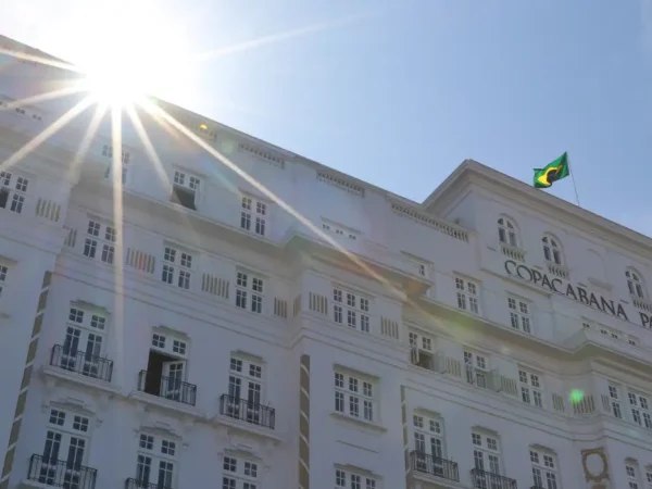 Rio de Janeiro (RJ), 31/07/2023 - Fachada do hotel Copacabana Palacena, praia de Copacabana, zona sul da cidade. Foto:Tânia Rêgo/Agência Brasil