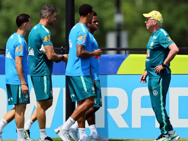 Soccer Football - FIFA World Cup 2026 - Brazil Training - Columbia Park Training Facility, Morristown, New Jersey, U.S. - June 30, 2026 Brazil coach Carlo Ancelotti, Vinicius Junior and teammates during training IMAGN IMAGES via Reuters/Caean Couto