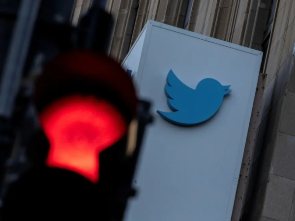 No início da semana, o Twitter foi criticado pelo governo e por usuários por manter publicações com conteúdo extremista. — Foto: Carlos Barria/Foto de arquivo/ Reuters