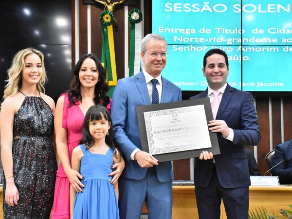O Legislativo concedeu Título Honorífico ao diretor executivo, através de proposição do deputado Jacó Jácome. — Foto: João Gilberto