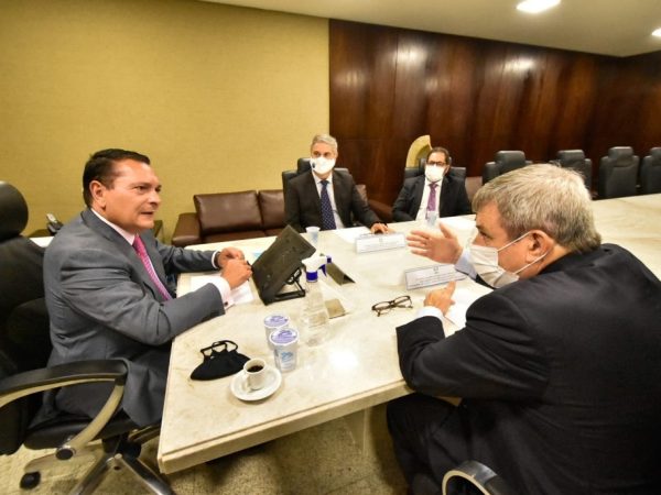 O encontro aconteceu na sala da presidência da Assembleia Legislativa do Rio Grande do Norte. — Foto: Eduardo Maia