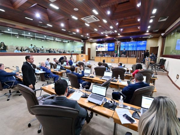 A Lei de Diretrizes Orçamentárias foi aprovada com consenso entre as bancadas de oposição e governo. — Foto: João Gilberto