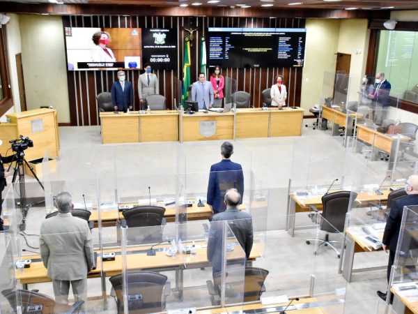 Os deputados estaduais haviam aprovado à unanimidade, e em primeiro turno de votação, a PEC. — Foto: João Gilberto