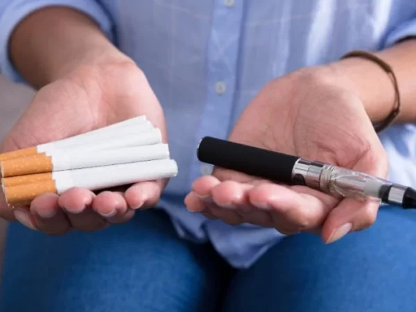 O dispositivo, de design moderno para fumo, causa até mais doenças que o cigarro convencional. — Foto: Lindsay Fox por Pixabay