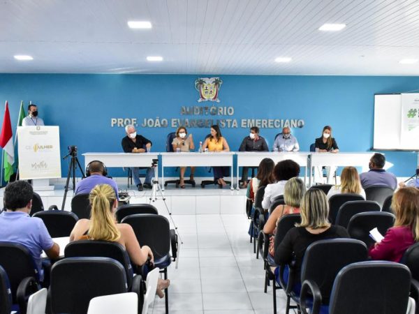 Proposta pela deputada Cristiane Dantas (SDD), o evento aconteceu no auditório da Secretaria de Saúde do município de São José de Mipibu — Foto: João Gilberto