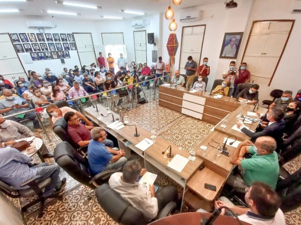 Discussão aconteceu na Câmara Municipal de Parelhas — Foto: Eduardo Maia