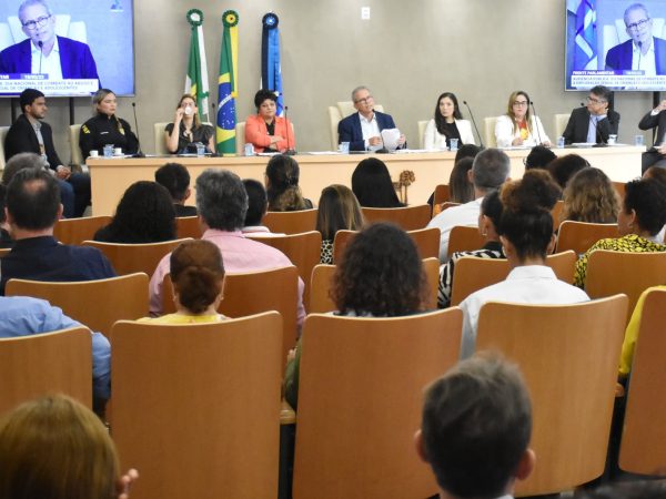 Audiência na ALRN debateu o combate ao abuso e à exploração sexual de crianças e adolescentes. — Foto: João Gilberto