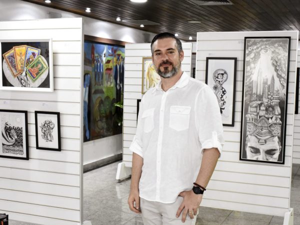 “Além do Olhar” é a terceira exposição de Ramiro do Rego Barros — Foto: Assessoria