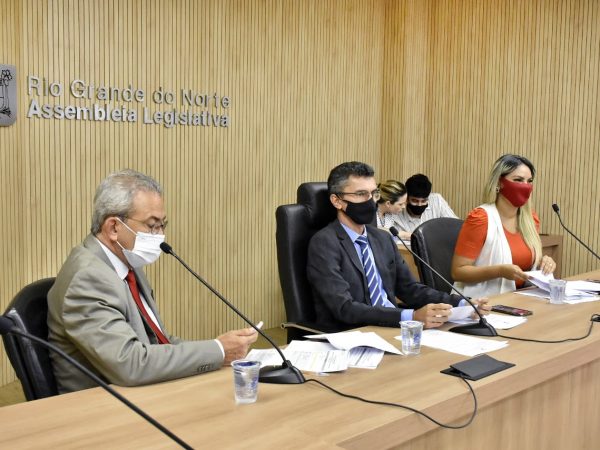 Participaram da reunião os deputados Francisco do PT, Eudiane Macedo e Hermano Morais. — Foto: João Gilberto
