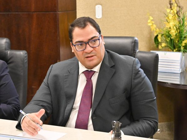 A Assembleia Legislativa aprovou a indicação de Luciano Ramos como procurador-geral do MP junto ao TCE-RN. — Foto: Eduardo Maia