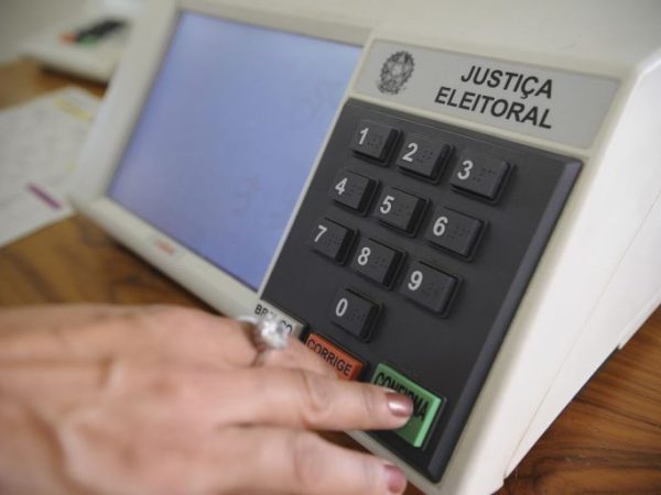 Eleitor vai escolher 6 representantes. ( Foto: Fábio Rodrigues Pozzebom / Agência Brasil )