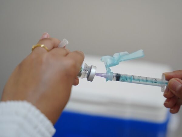 Secretaria de Saúde de Petrolina oferta segunda dose da vacina bivalente contra a Covid-19 — Foto: Divulgação/Ascom PMP
