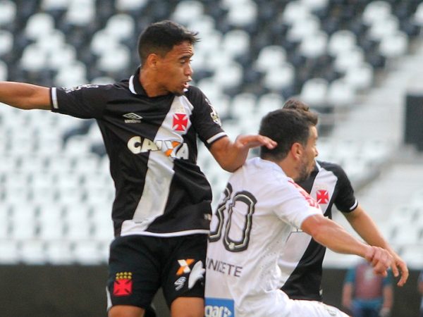 Santos e Vasco ficaram sem no empate em 0 a 0 neste domingo (Foto: Paulo Fernandes/CRVG)