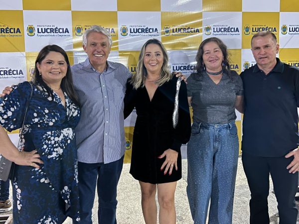 Vereadora Joilma, João Maia, Prefeita Ceição, vice-prefeita Dedete e o ex-prefeito Walter Araújo. — Foto: Divulgação