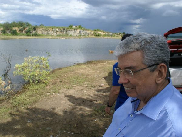 Recente visita do senador Garibaldi Filho ao Açude Mendubim, em Assu (Foto: Divulgação/Assessoria)