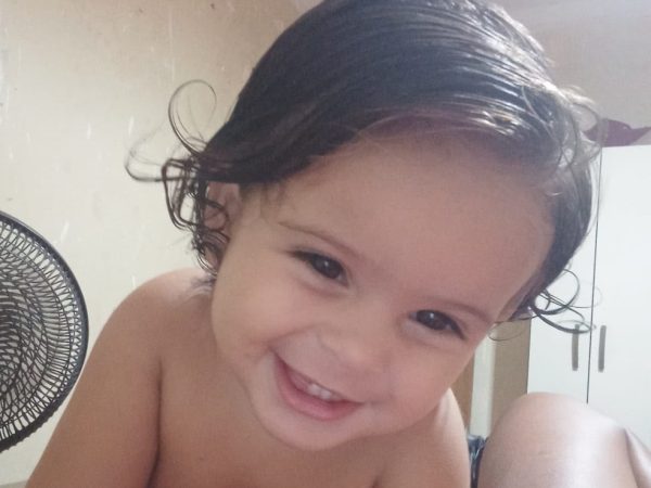 Bebê de 10 meses morreu em acidente de moto na zona rural de Catolé do Rocha — Foto: Reprodução/TV Paraíba